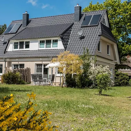 Premiumhaus Bodden Und Mehr-brise 펜션 보른