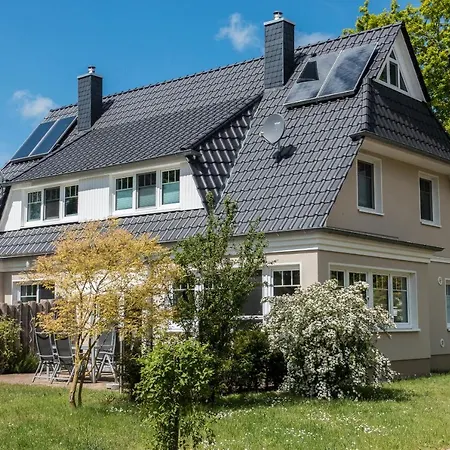 Premiumhaus Bodden Und Mehr-brise 펜션 보른