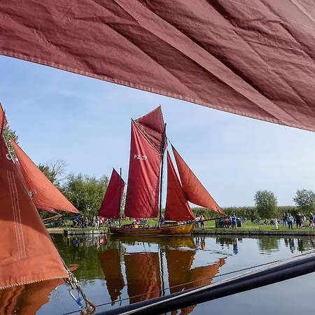 Premiumhaus Bodden Und Mehr-brise * 보른