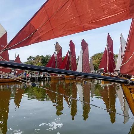 Premiumhaus Bodden Und Mehr-brise 펜션 *